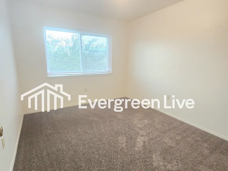 120 Raven Dr — Photo 17