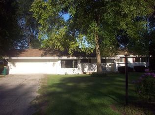 6411 Hayes St, Merrillville, IN 46410