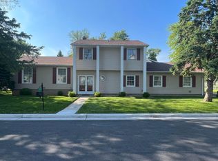 105 Cedar Brook Ln, Sandusky, OH