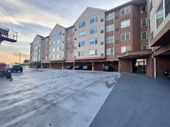 1121 53rd Street image 1 of 20