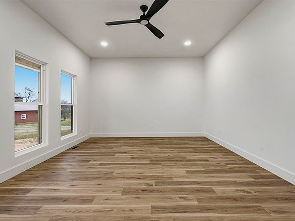 5th image of 1152 Mount Olivet Rd