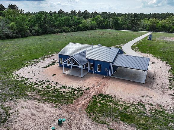 3rd image of 637 Round Prairie Rd