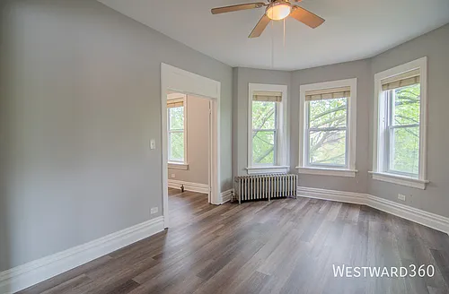 5824 N Ridge Ave #3 Photo 1