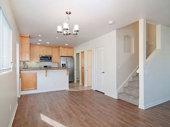 5th image of 2031 Grand Ave