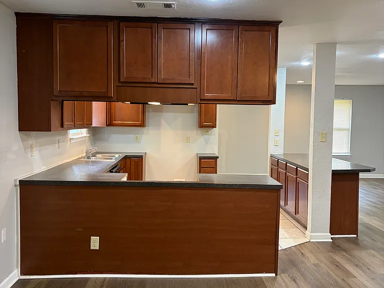 5 Raleigh Ln — Photo 10
