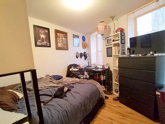 Rented by REAL New York | media 18