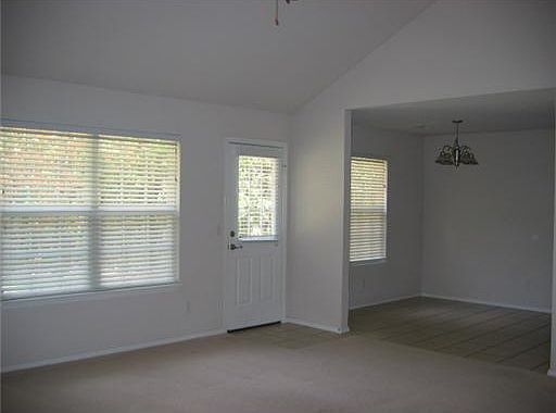 3rd image of 3 Saint Asaph Cir