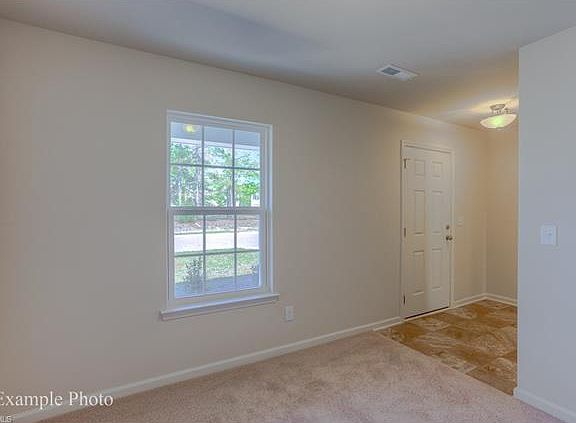 5th image of 2200 NE Juanita Pl