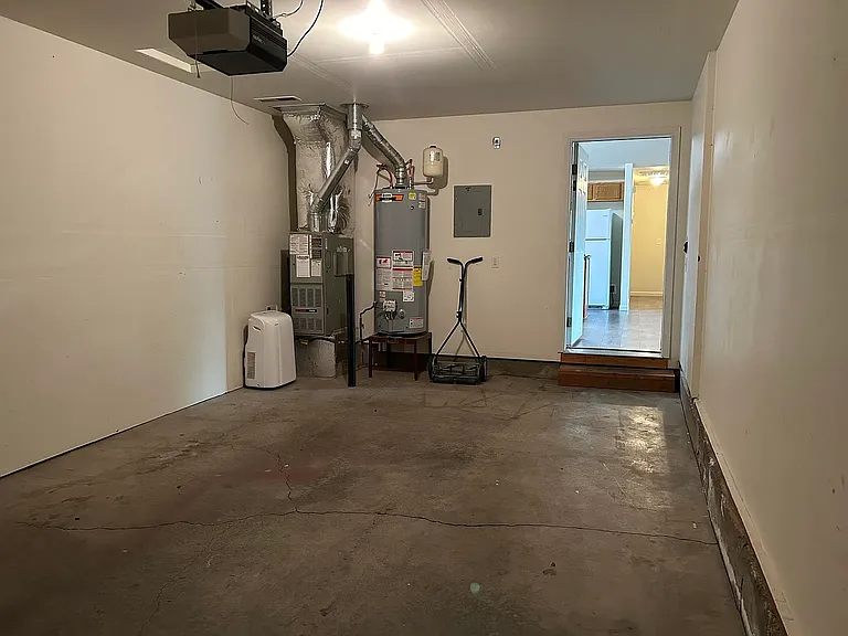 2056 NW Elm Ave #2056 — Photo 4
