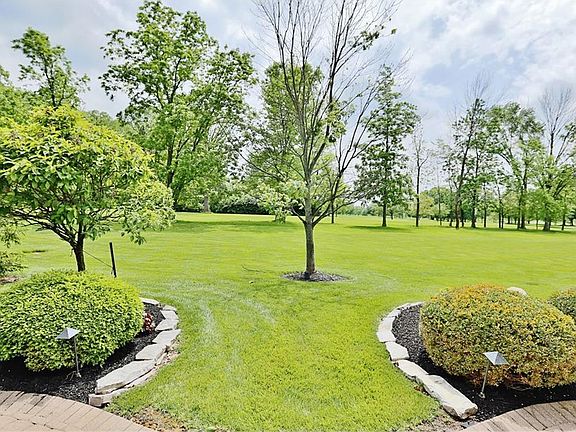 3rd image of 1116 Club View Dr