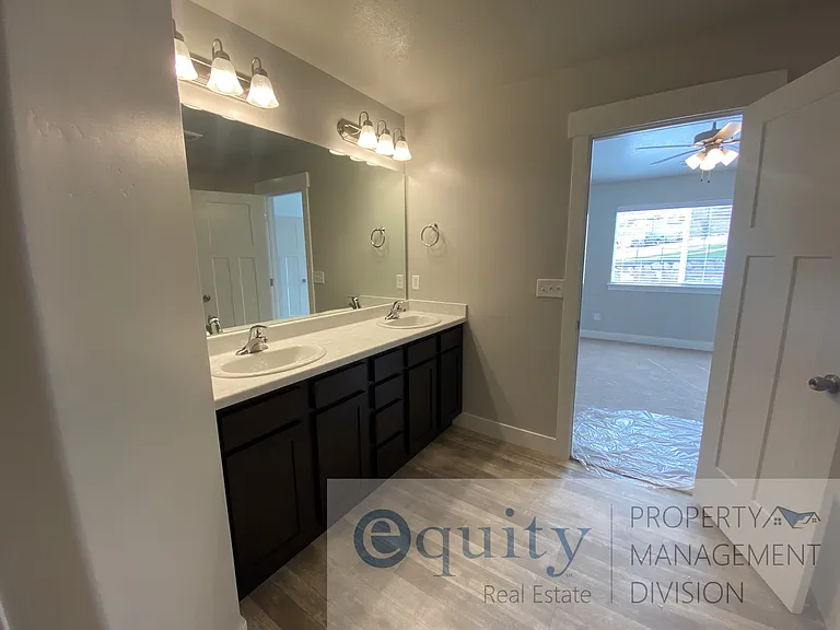16102 S Truss Dr #335 — Photo 10