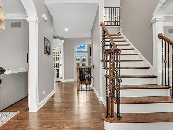 5th image of 629 Papermill Hill Dr