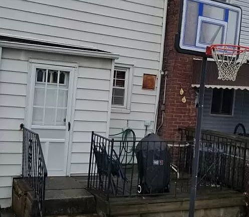 4th image of 5409 Avenue L