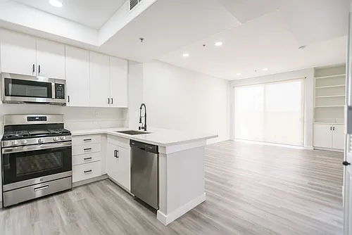 Floor plan 221