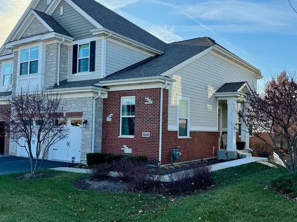 3S640 S Breme Dr W, Warrenville, IL 60555