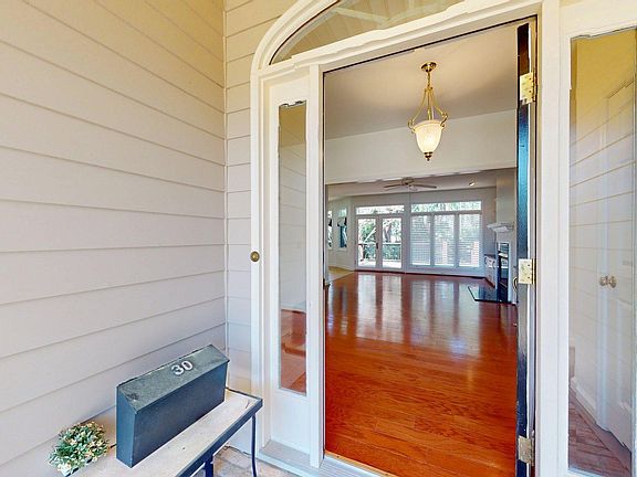 3rd image of 30 Steeplechase Court