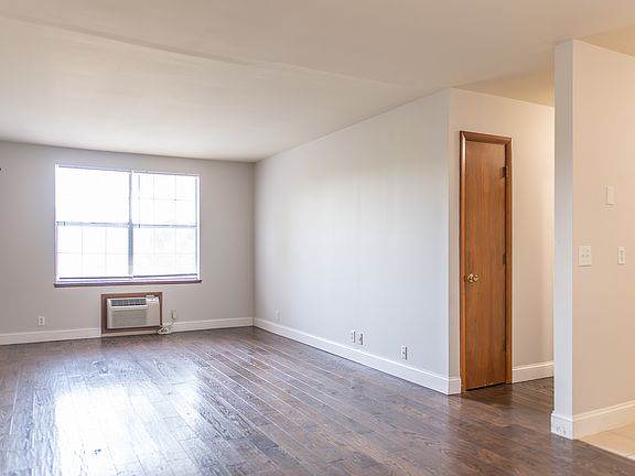 2nd image of 2530 Sharondale Dr APT B7