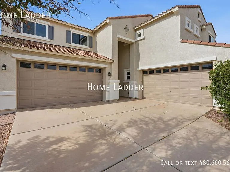 5623 E Dionysus Dr — Photo 1