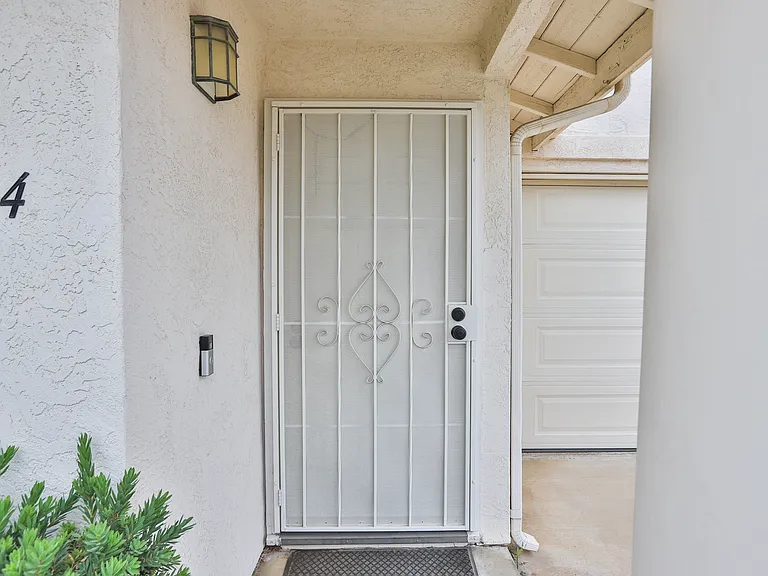 28144 Calle Vallarta — Photo 5