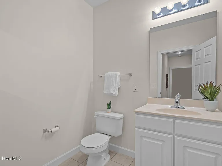 1505 Cadfel Ct #203 — Photo 29