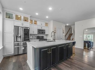 4 Sadie Cir #4201, Union, NJ 07083