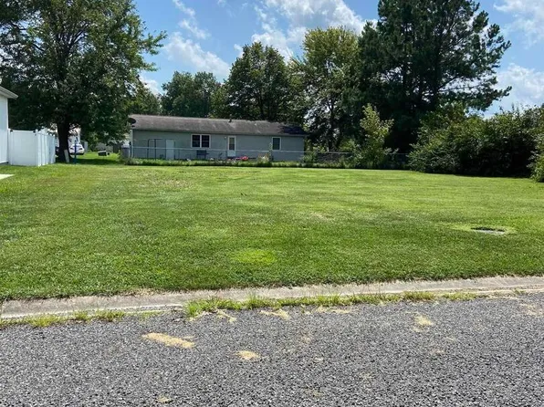 0 Newport Dr, Salem, IL 62881