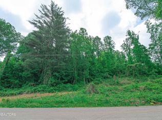 523 Mahoney Rd, Oliver Springs, TN 37840