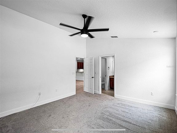 5th image of 12294 NE 48th Way #1