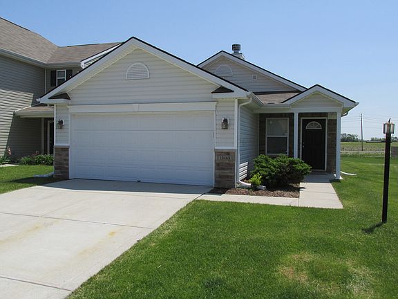 2nd image of 15468 Old Pond Cir