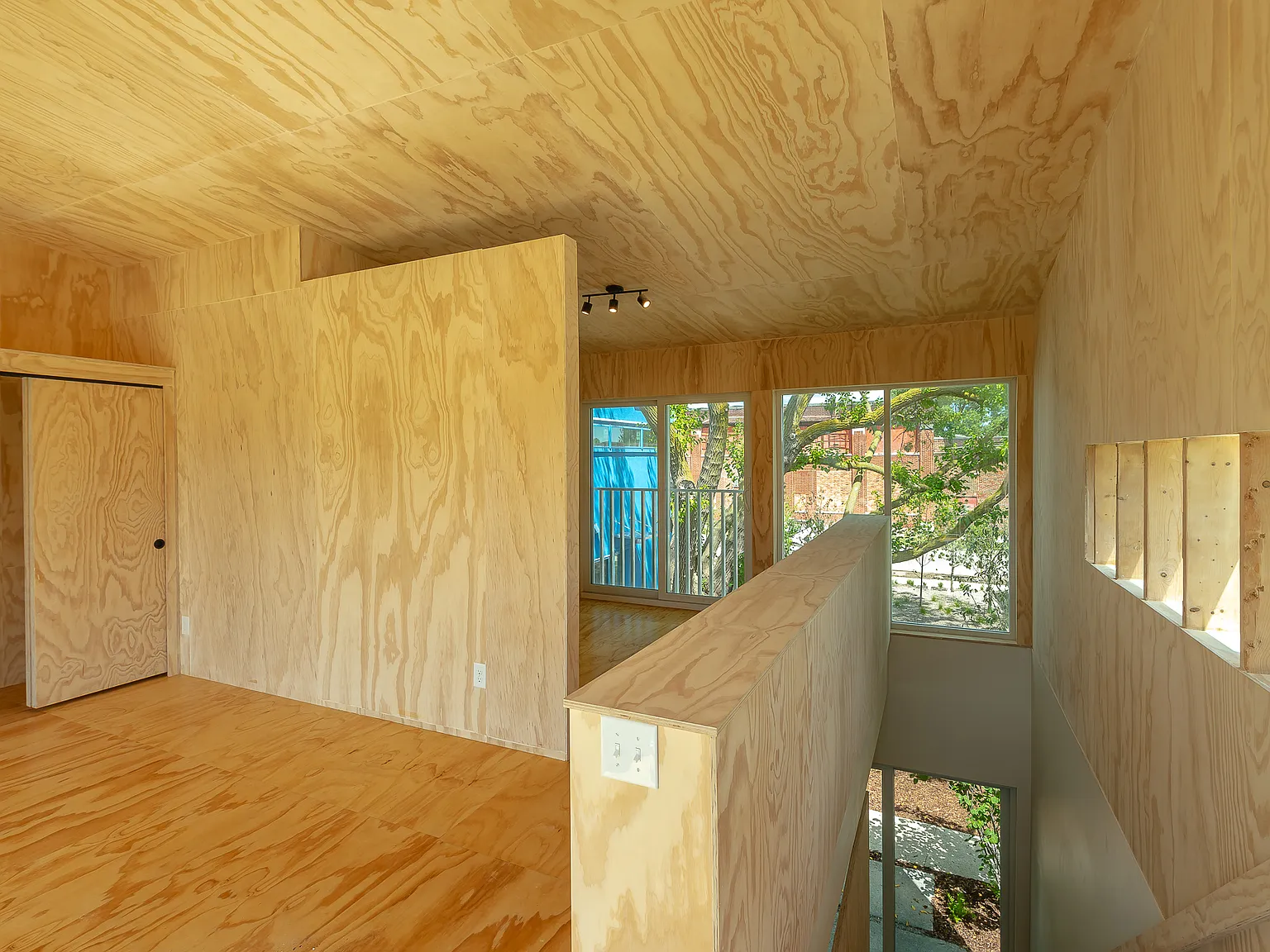 1 bed, 1.5 bath, 900 sqft, $1,900 — Photo 4