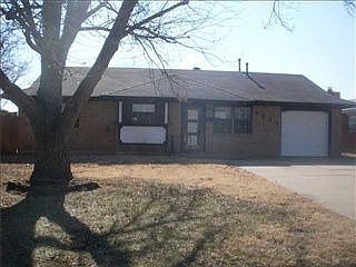 1st image of 4524 SE 38th St