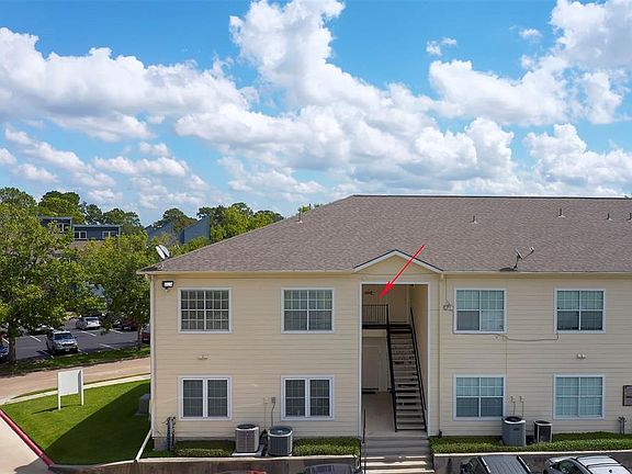 5th image of 12565 Melville Dr Unit 225