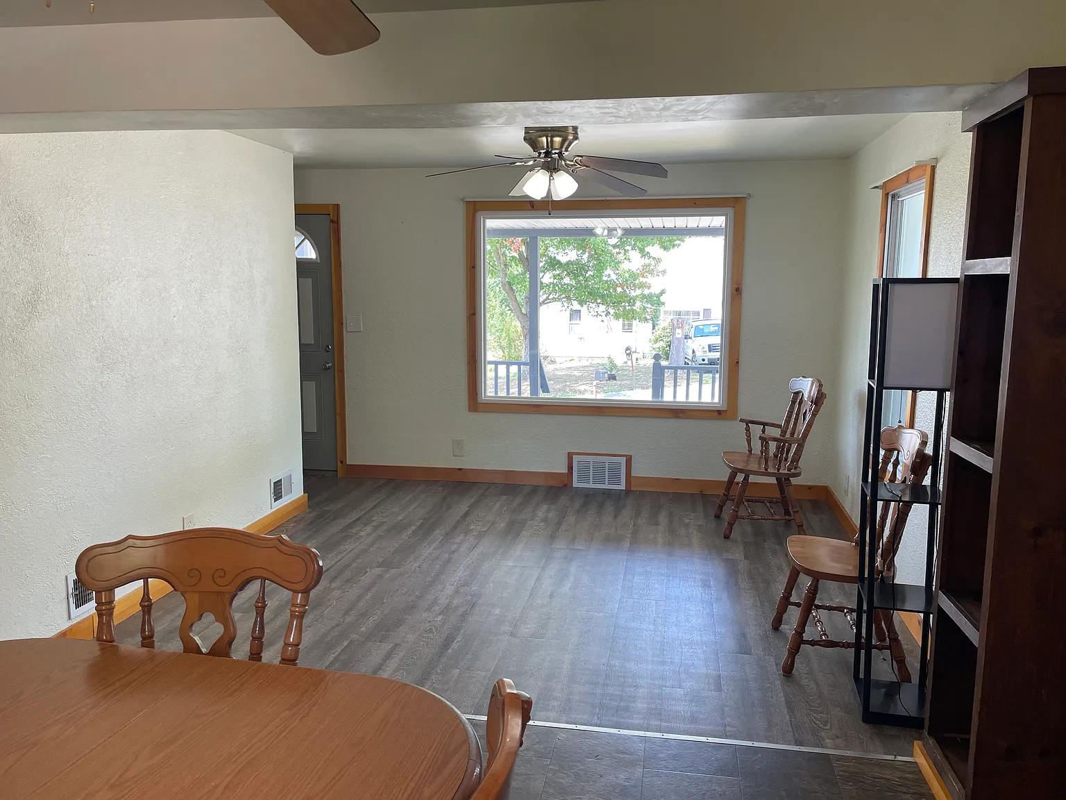 3 bed, 1056 sqft, $1,000 — Photo 3