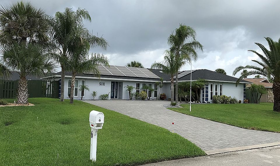 2nd image of 6 Sea Harbor Dr W