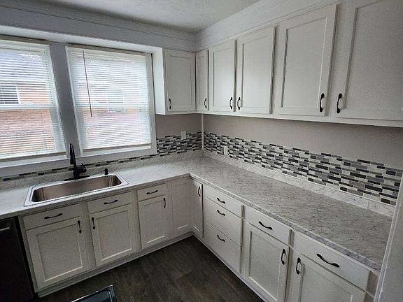 5th image of 2309 Westview Dr
