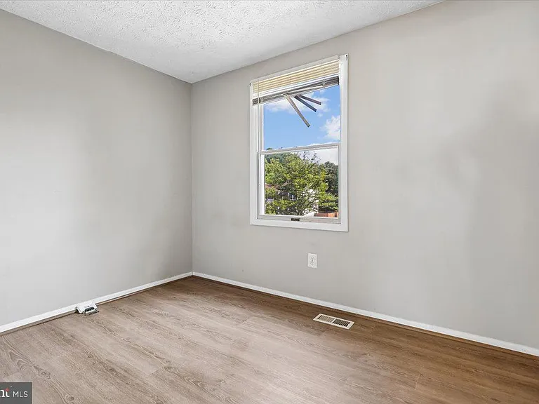 5913 Spruce Run Ct — Photo 13