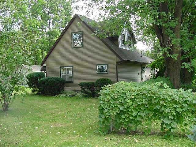 1st image of 6062 Lakeview Cres