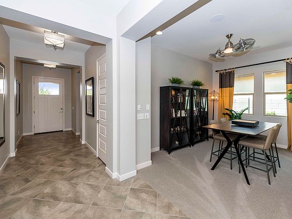 5th image of 218 W Cucumber Tree Ave