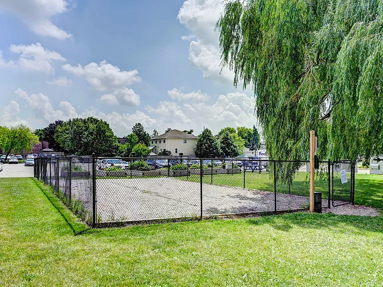 26 Willow Rd — Photo 25