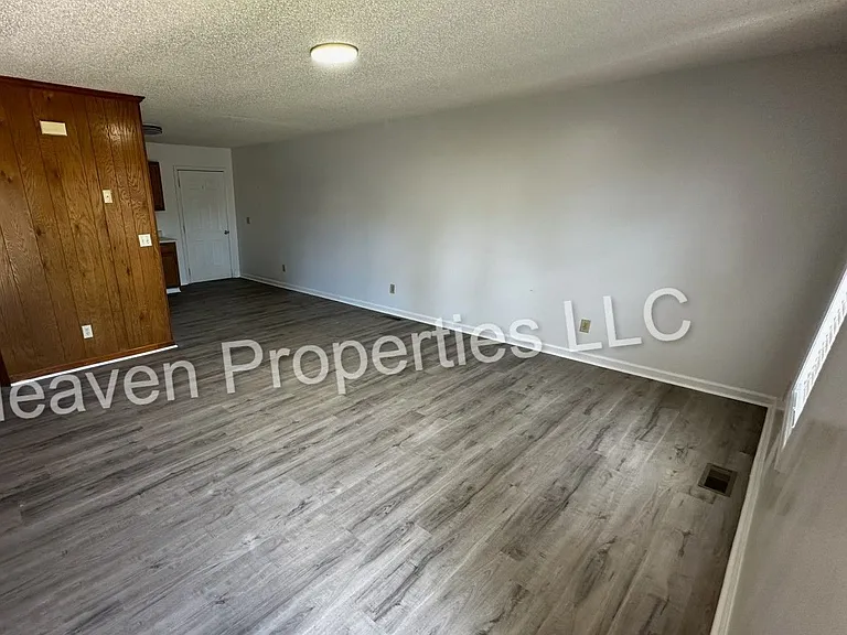 301 Williamson St — Photo 3