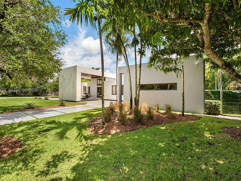 15315 SW 84th Ave — Photo 4