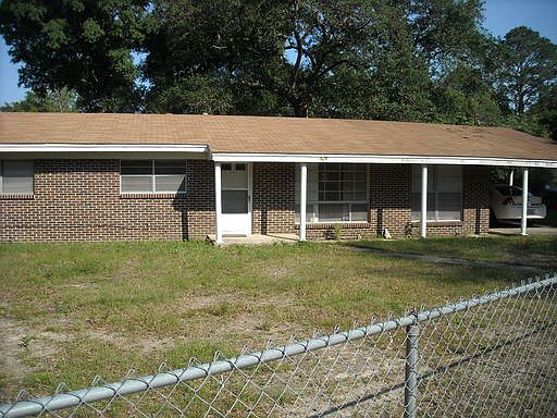 1st image of 820 N 47th Ave