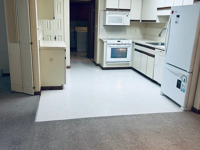 30025 City Center Dr — Photo 5