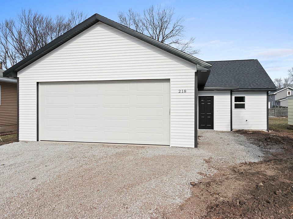 1st image of 218 W Linwood Ave