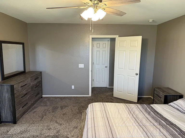5943 S 248th Dr — Photo 17