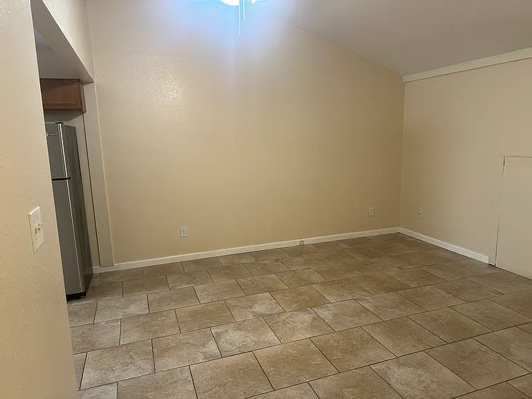 11620 Chemstrand Rd #16 — Photo 6