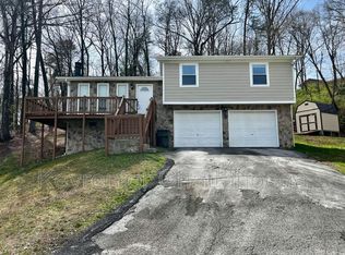 400 Bardwood Ln, Hixson, TN 37343