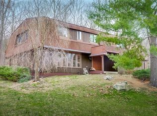 29 Tamarack Ln, Pomona, NY 10970