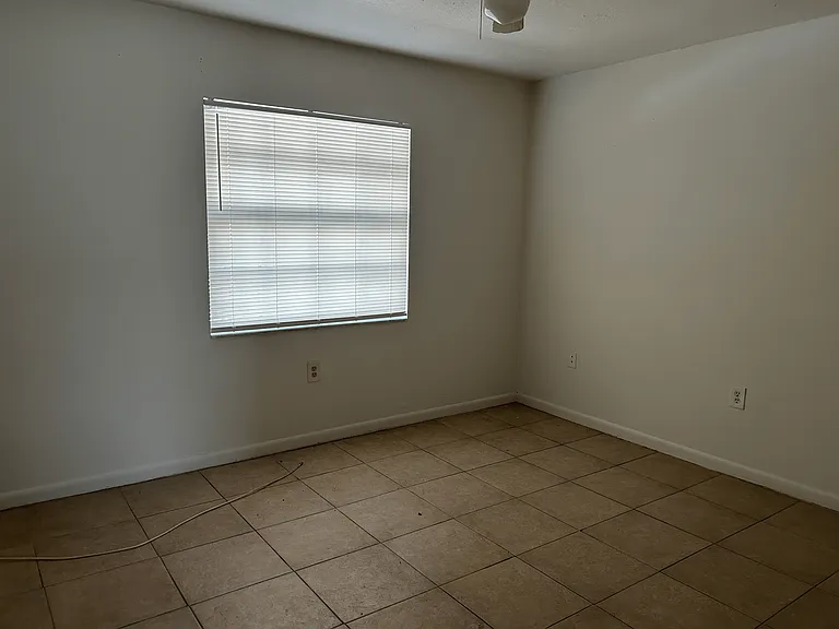 1726 E Mulberry Dr #B — Photo 5