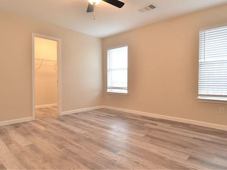 15530 Sarahs Creek Dr — Photo 11